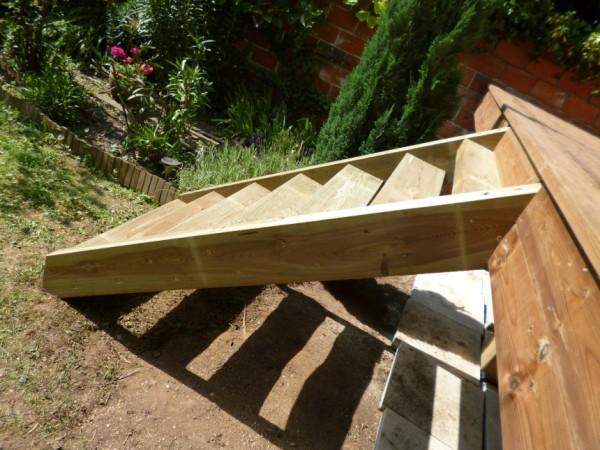 Réalisation de terrasses en bois sur pilotis à Paris