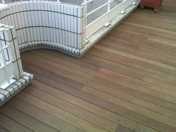 Tous travaux d’aménagement de balcons en bois à Paris