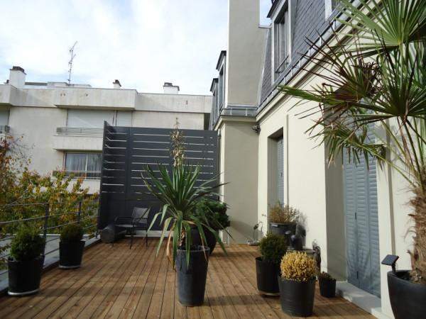 Tous travaux d’aménagement de balcons en bois à Paris