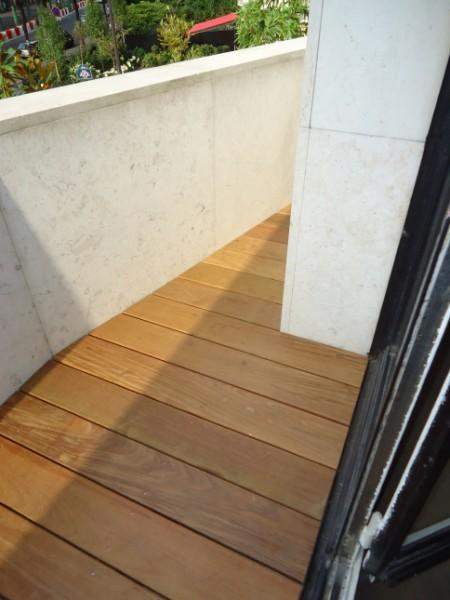 Aménagement de balcons en bois Paris