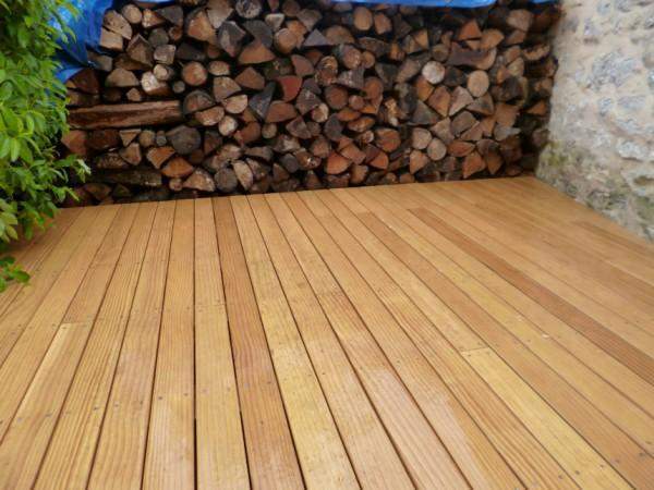 Atelier de fabrication de lames de terrasses en bois à Paris