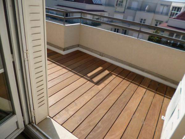 Tous travaux d’aménagement de balcons en bois à Paris