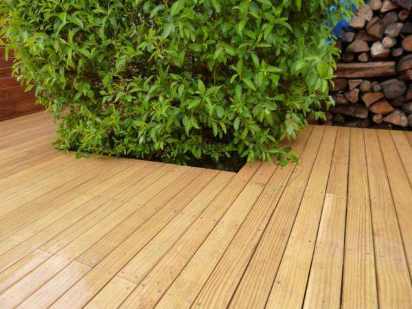 Fabrication de lames de terrasses en bois Paris
