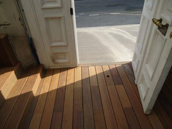 Atelier de fabrication de lames de terrasses en bois à Paris