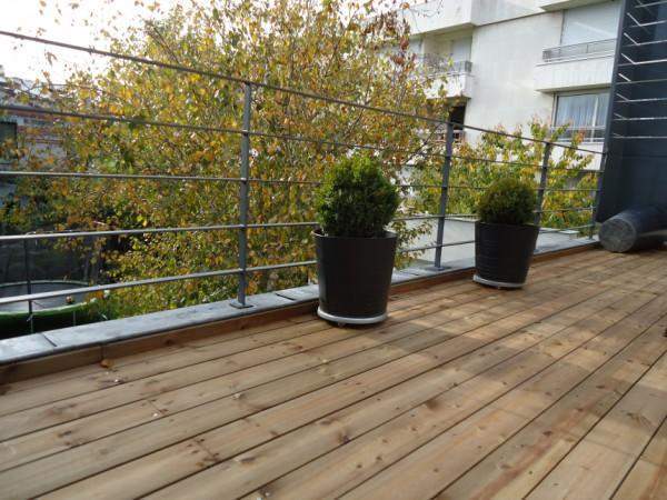 Tous travaux d’aménagement de balcons en bois à Paris