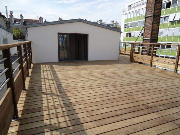 Aménagement de balcons en bois Paris